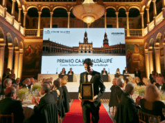 Cover Talavera es reconocido con el premio Caminos de Guadalupe por su compromiso con la cultura y la artesanía